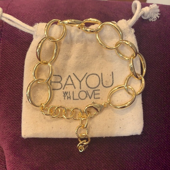 NWT BAYOU WITH LOVE CHAIN CIRCLES GOLD PLATED BRACELET - Picture 1 of 6
